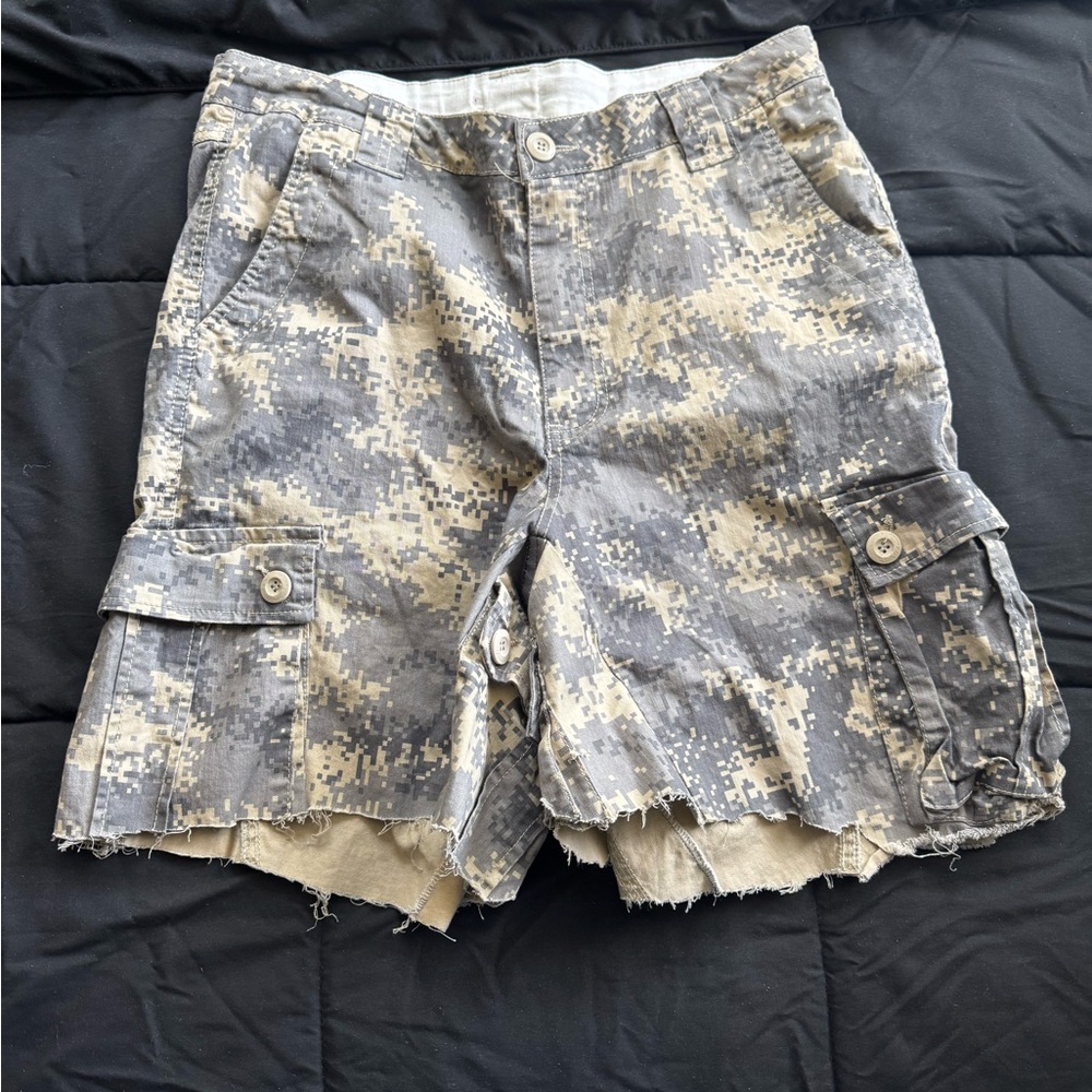 Camouflage Cargo Capris